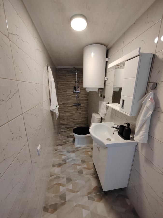Nora 1 Apartment Sremska Mitrovica Exterior foto